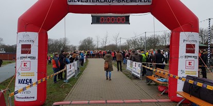 Lauf suchen - DLV vermessen - Start des 10km Laufes - Silvesterlauf Bremen