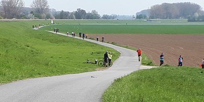 Lauf suchen - Strecken: bis 5km - Rheinhessen - Bei km 8 (10km) oder 11 (15km) - 12. Polderlauf Mainz