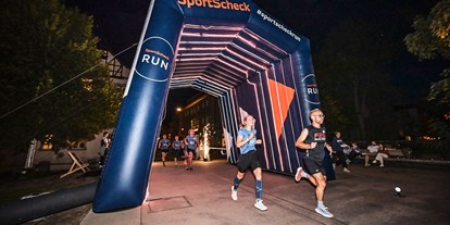 Lauf suchen - Art des Laufs: Nachtlauf - Thüringen Nord - SportScheck Night RUN Erfurt
