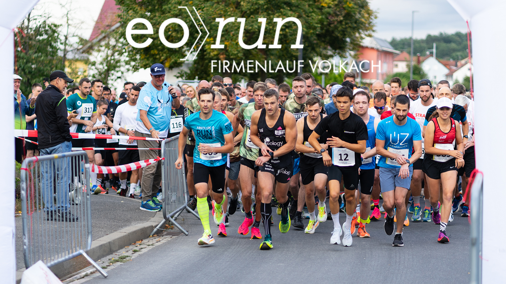 Lauf - Das Foto zeigt den Start des eoRuns 2024 an der Mainschleifenhalle in Volkach. - eoRun