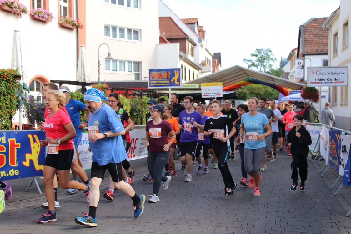 Lauf: 20. EWR-Stadtlauf Bürstadt
