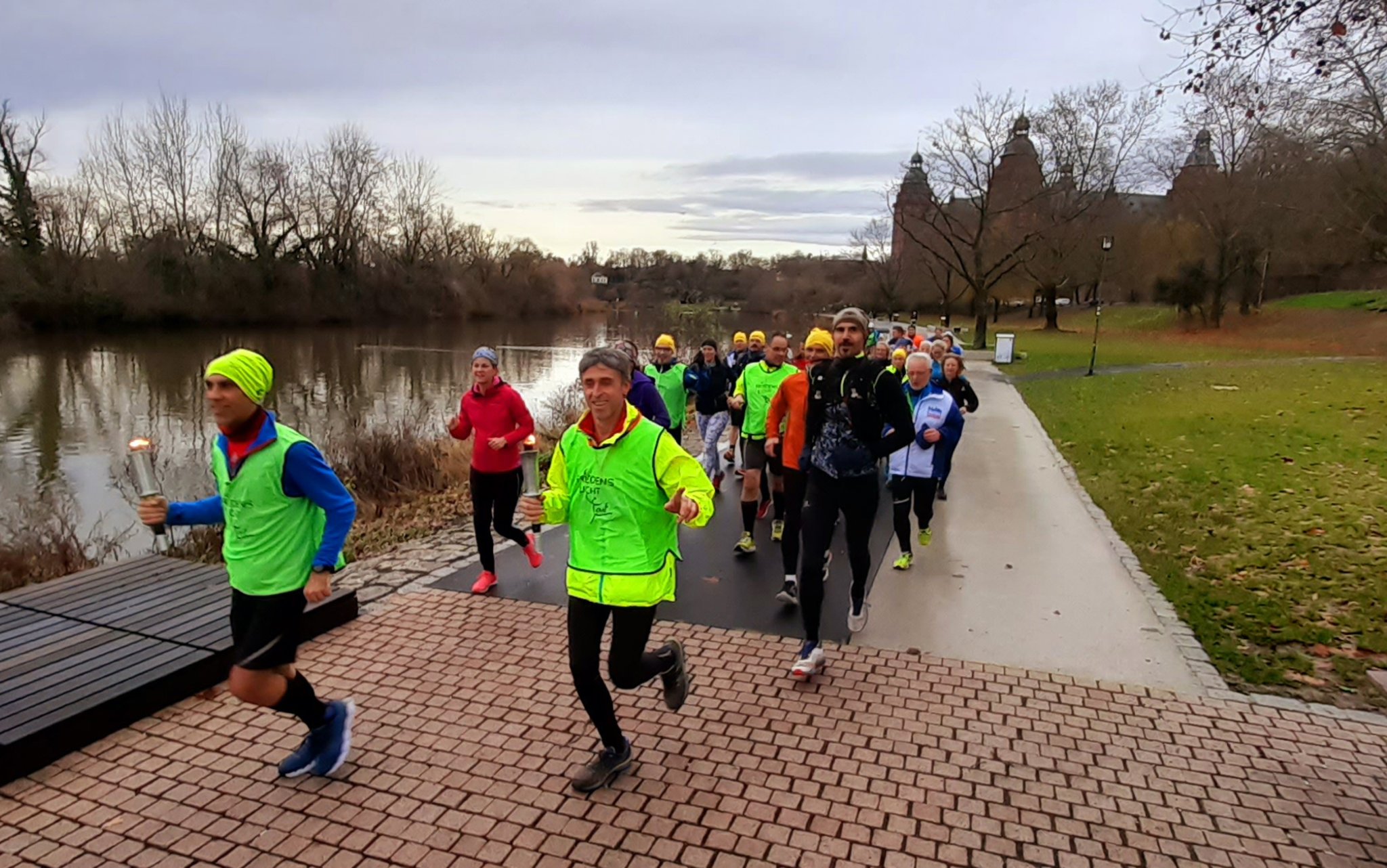 Lauf suchen - Hessen Süd - Friedenslichtlauf von Mainaschaff nach Klingenberg/Trennfurt