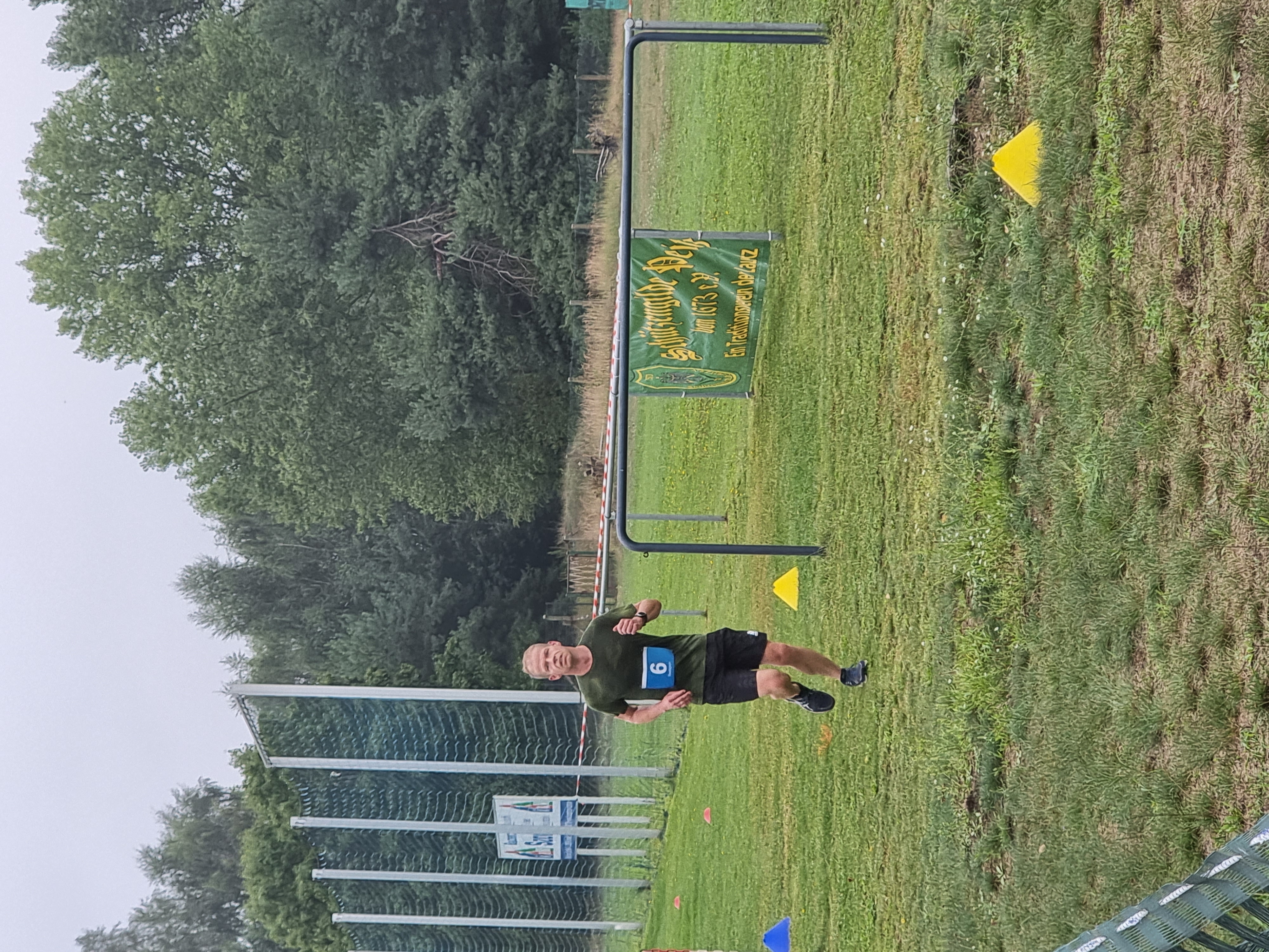 Lauf suchen - angenehme einfache Strecke mit Zieleinlauf im Fußballstadion - Peitz bewegt sich 