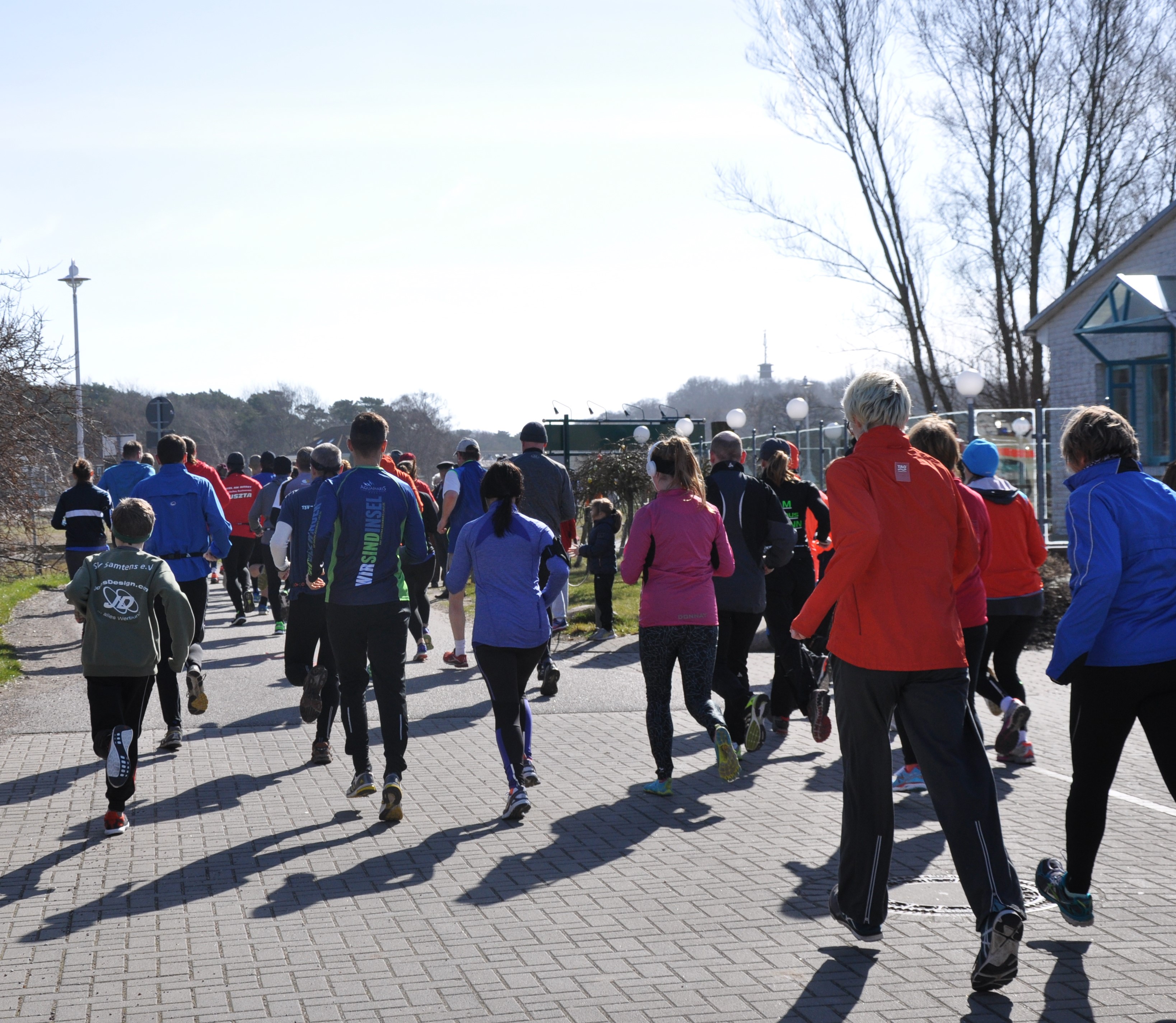 Lauf suchen - Strecken: 10km - 24. Thiessower Deichlauf