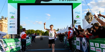 Lauf suchen - Brandenburg - AOK Firmenlauf Potsdam