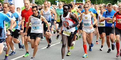 Lauf suchen - Niedersachsen - Foto: Heinz Benken. - Remmers-Hasetal-Marathon des VfL Löningen